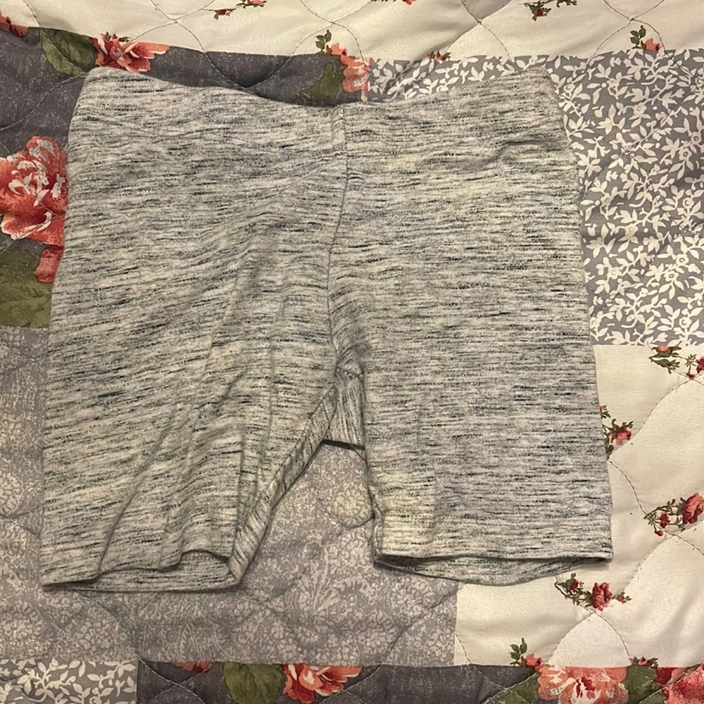 Grey shorts